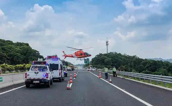 保康高速公路汽车救援案例